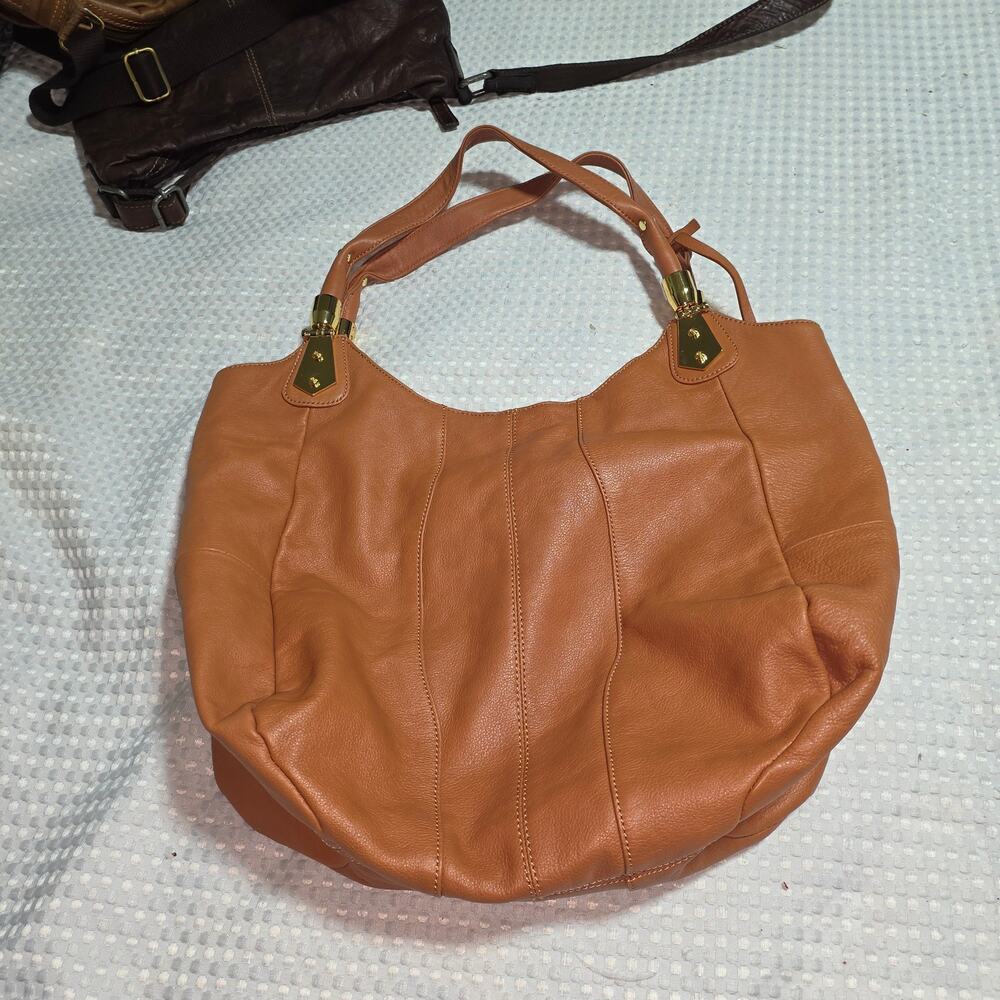ROUGH ROSES LEATHER XL SABRINA SHOULDER BAG